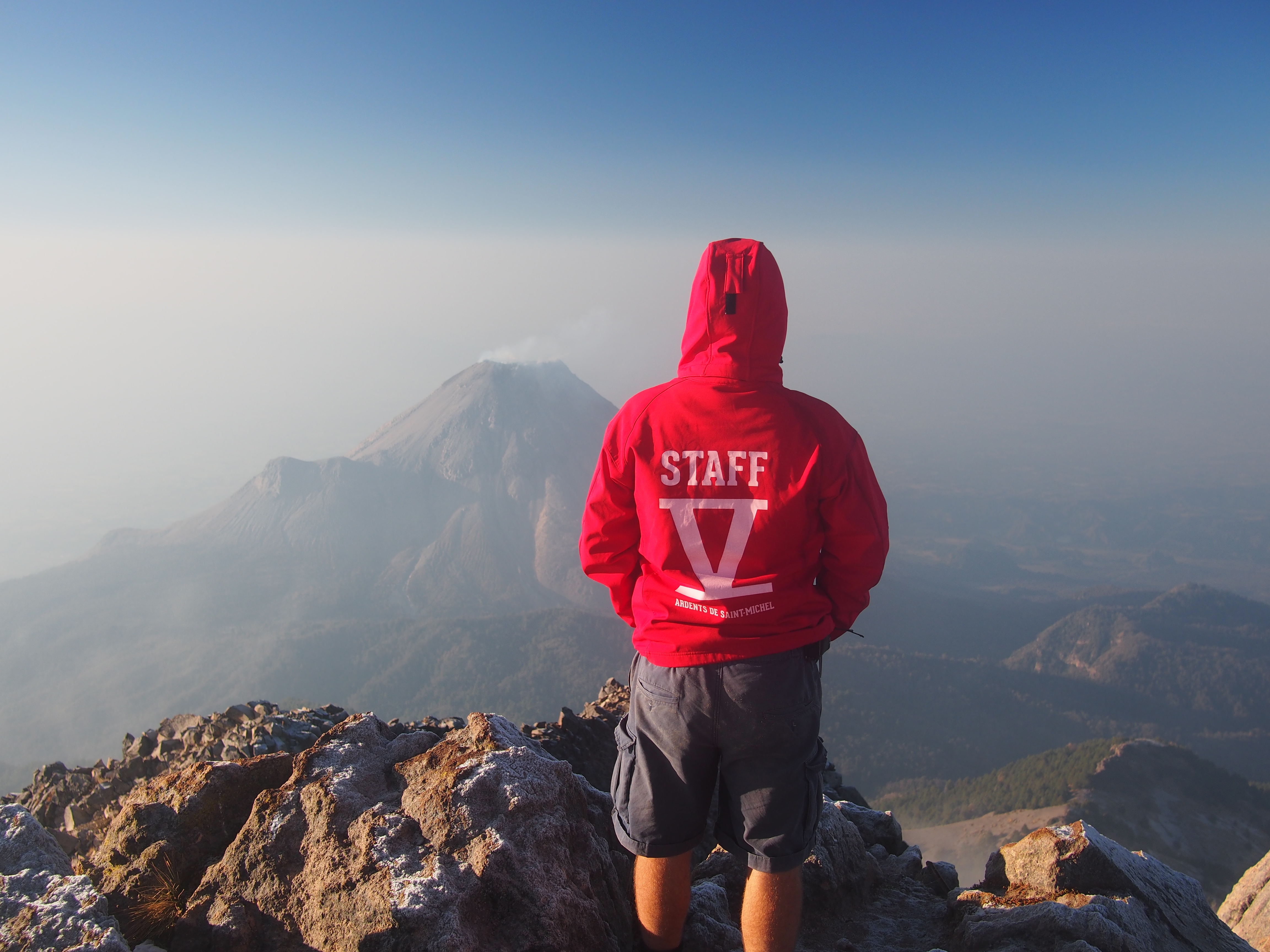 Looking at Volcan de Colima