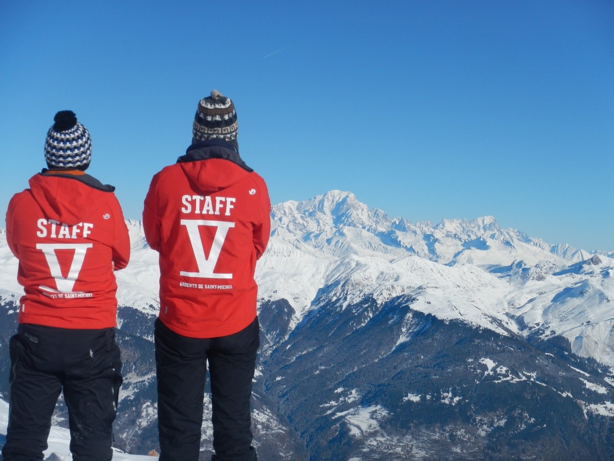 Massif du Mont-Blanc depuis la Dent de Burgin, Courchevel